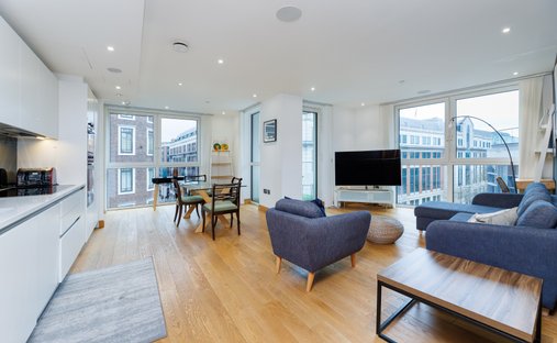 Apartment in Pimlico, Westminster, England 1