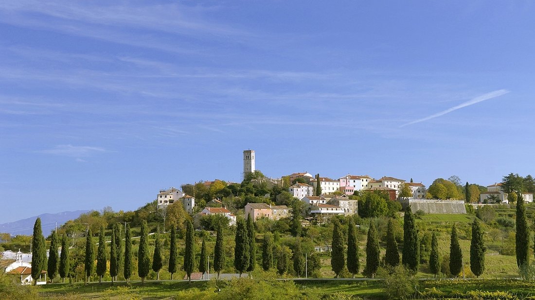 Land in Oprtalj, Istria County, Croatia 1 - 15102623
