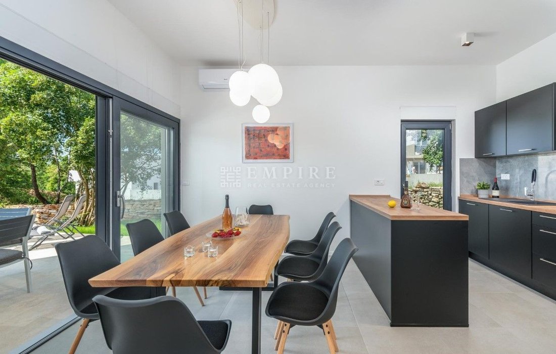 House in Porec, Istria County, Croatia 4 - 15102879