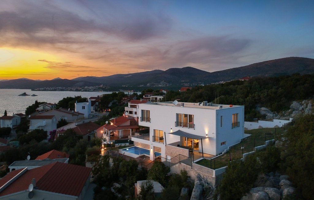 House in Okrug Donji, Split-Dalmatia County, Croatia 3 - 13739027