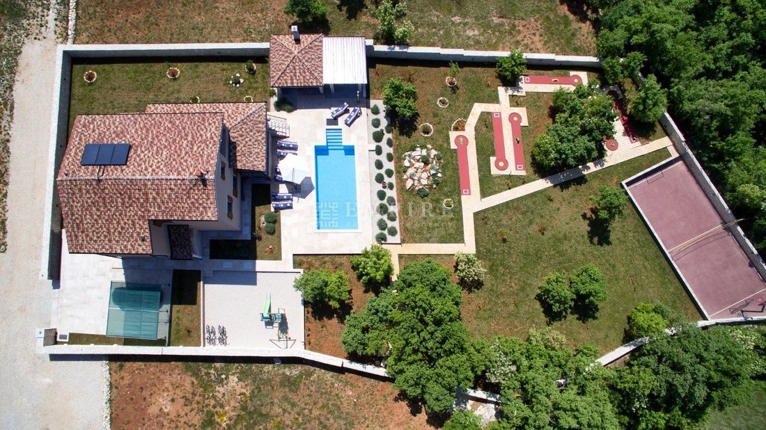 House in Svetvincenat, Istria County, Croatia 2 - 13538649