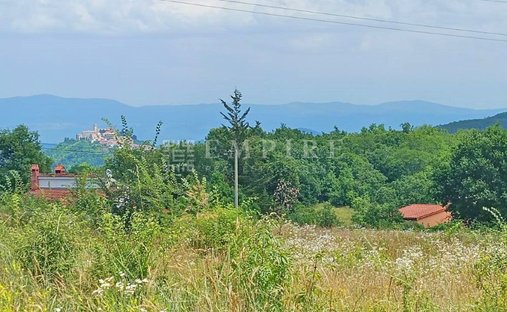 Land in Opcina Motovun, Istria County, Croatia 1