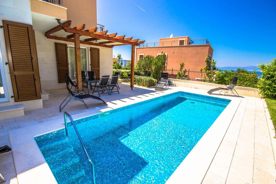 House in Splitska, Split-Dalmatia County, Croatia 2 - 13739001