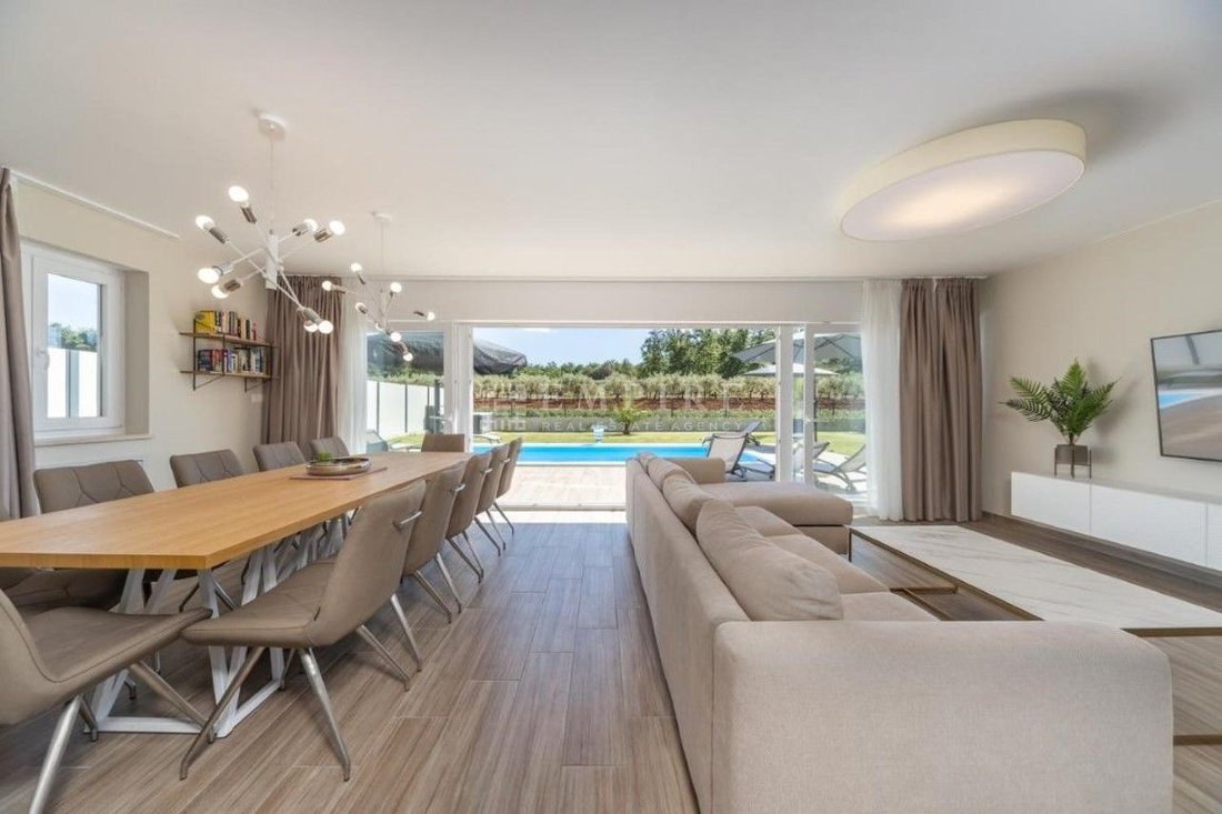 House in Porec, Istria County, Croatia 2 - 13537559