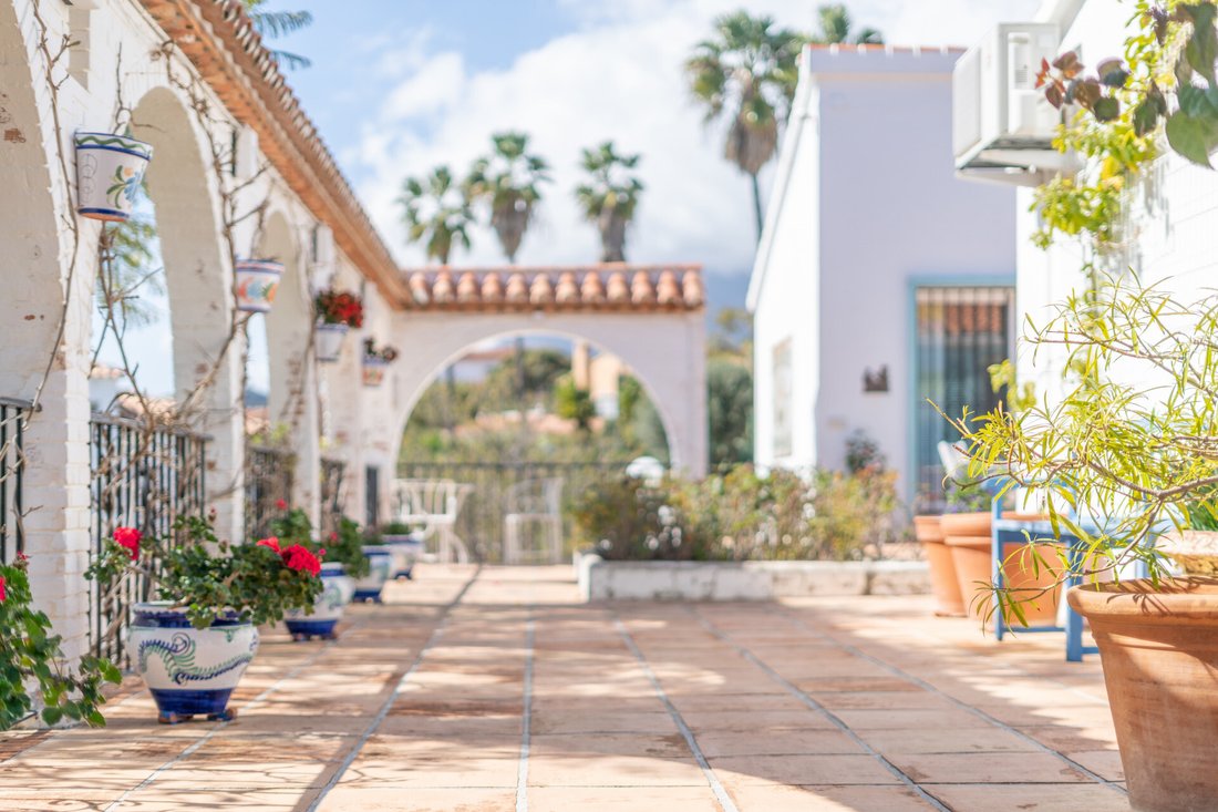 Villa in Estepona, Andalusia, Spain 2 - 15290131
