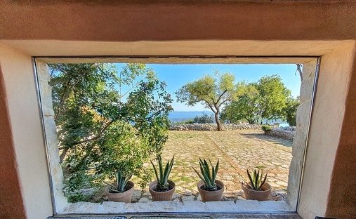 House in Humac, Split-Dalmatia County, Croatia 1