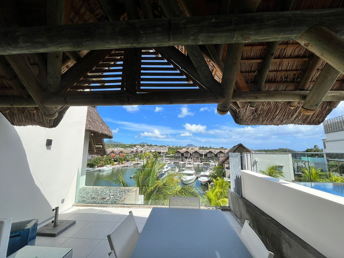 Apartment in Grande Riviere Noire, Rivière Noire District, Mauritius 1 - 15290823