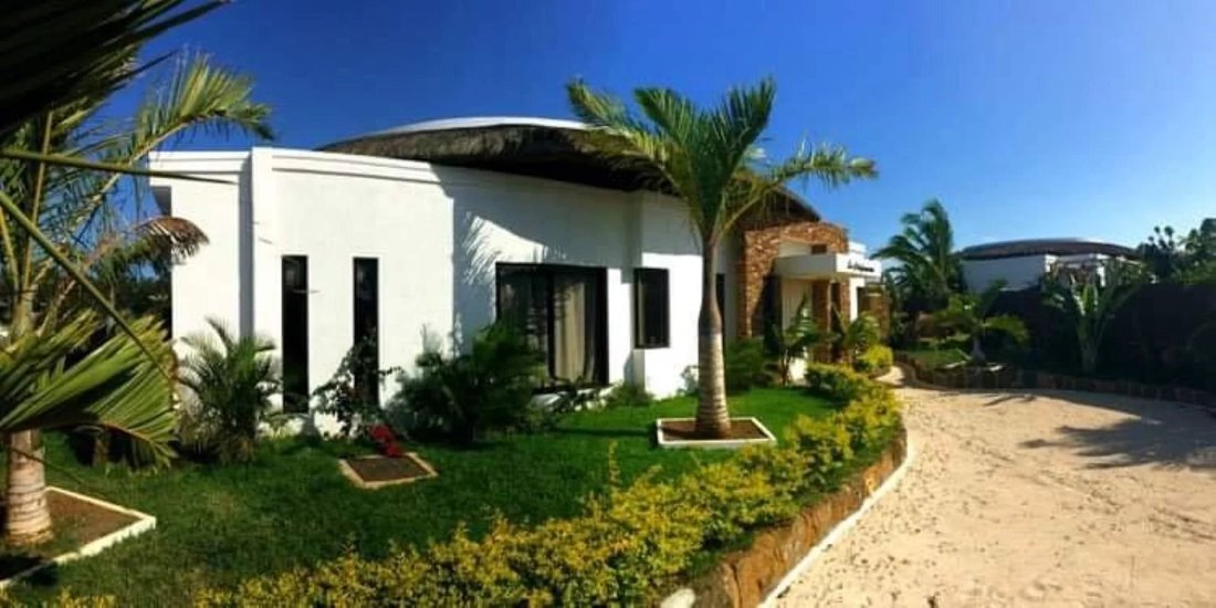 Villa in Pointe aux Piments, Pamplemousses District, Mauritius 2 - 15290411