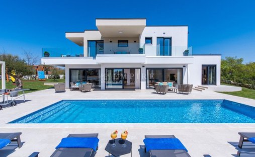 House in Porec, Istria County, Croatia 1