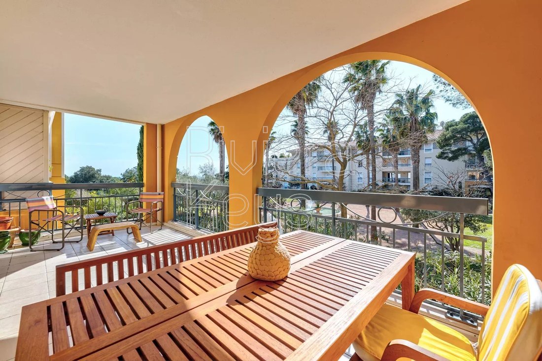 Apartment in Roquebrune-sur-Argens, Provence-Alpes-Côte d'Azur, France 1 - 15290278