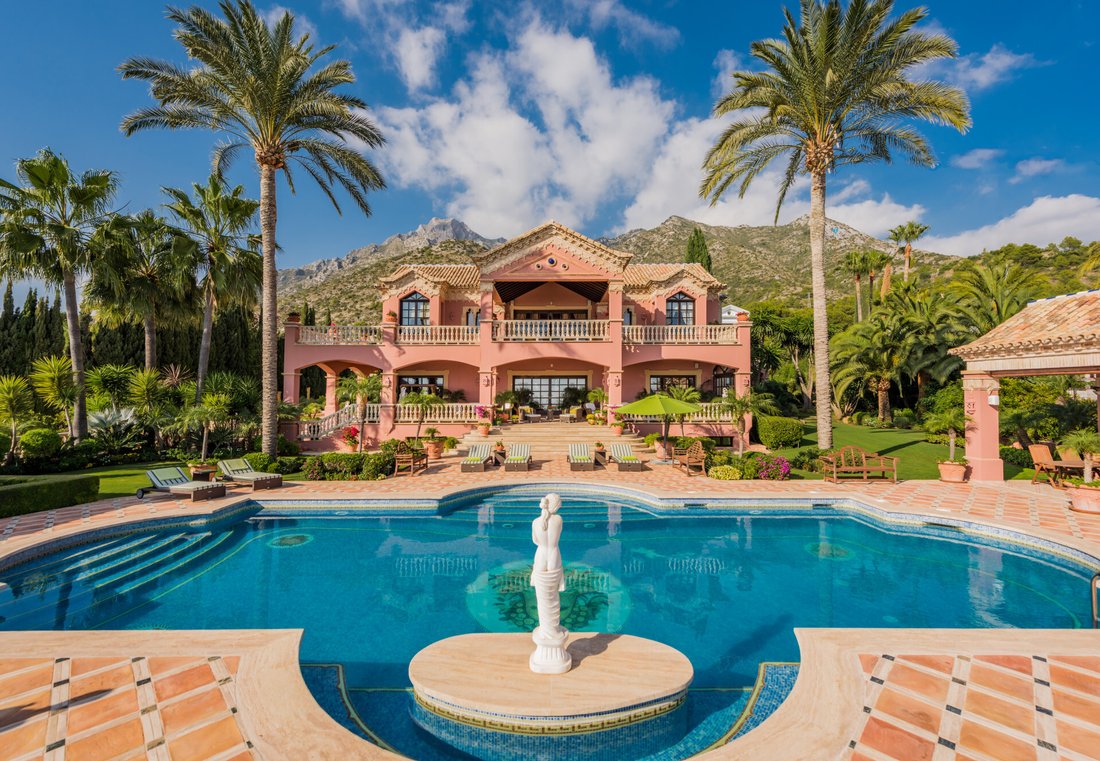 Villa in Marbella, Andalusia, Spain 1 - 15293441