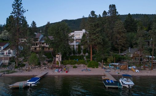 House in Lake Country, British Columbia, Canada 1
