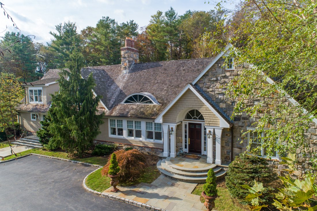 House in Old Westbury, New York, United States 2 - 15291866