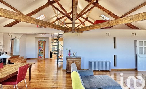 Castle for Sale in Châteauneuf-la-Forêt, Nouvelle-Aquitaine, France - 4