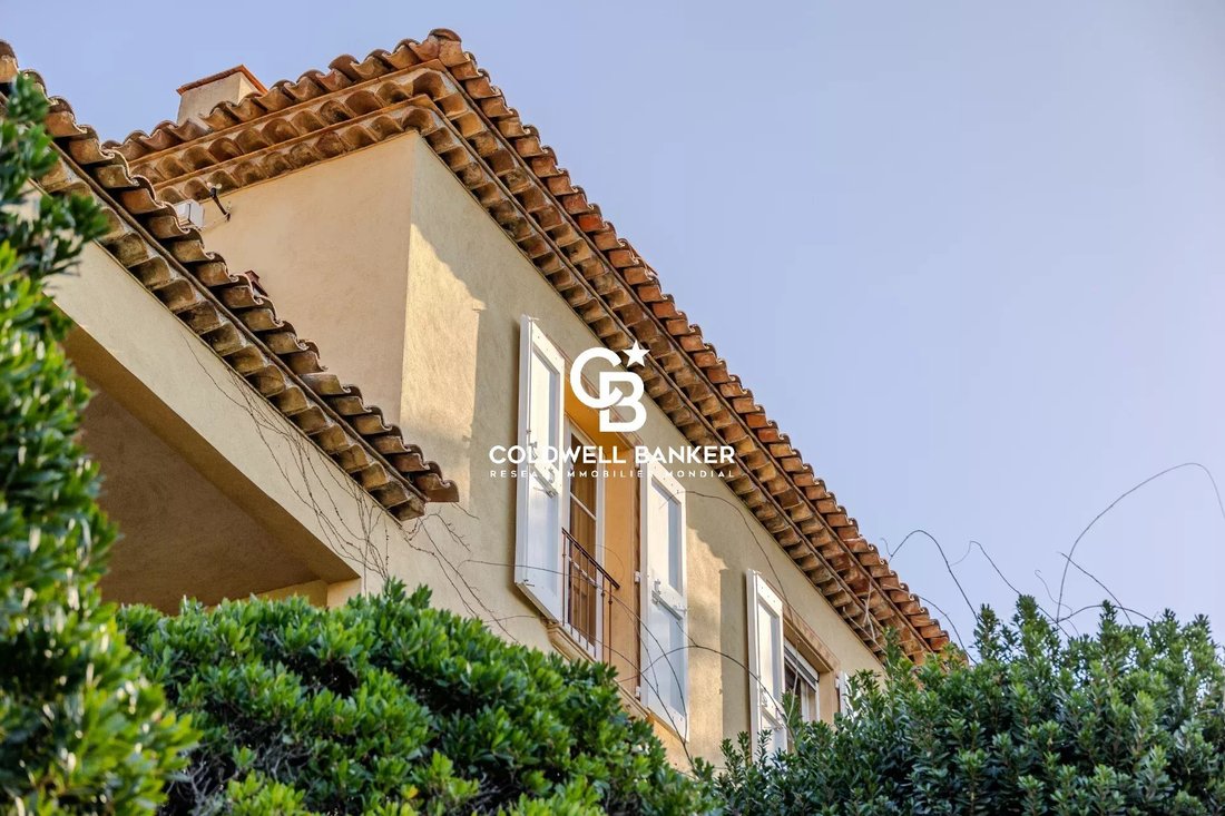 Villa in Rayol-Canadel-sur-Mer, Provence-Alpes-Côte d'Azur, France 2 - 15162055