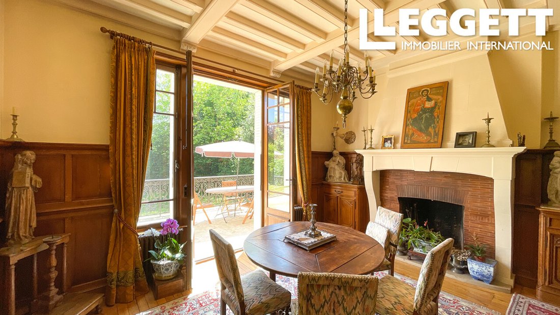 Villa in Nord, Parmain, France 3 - 12327646