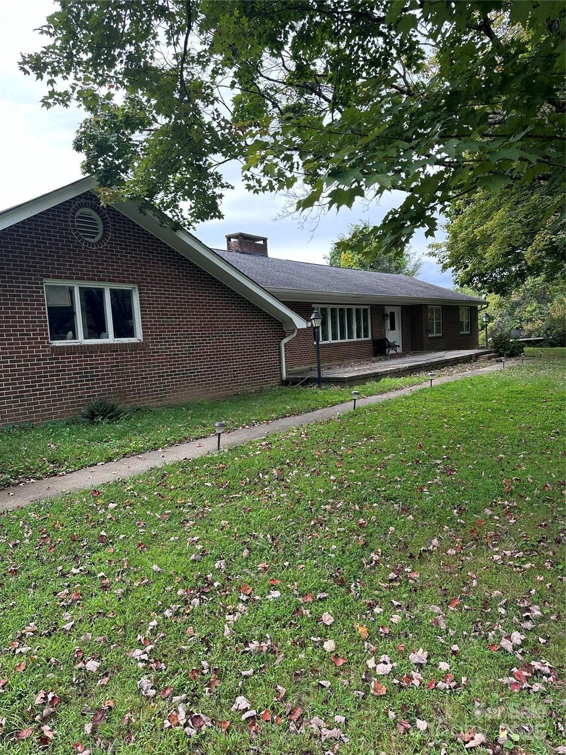 House in Hendersonville, North Carolina, United States 1 - 14721546