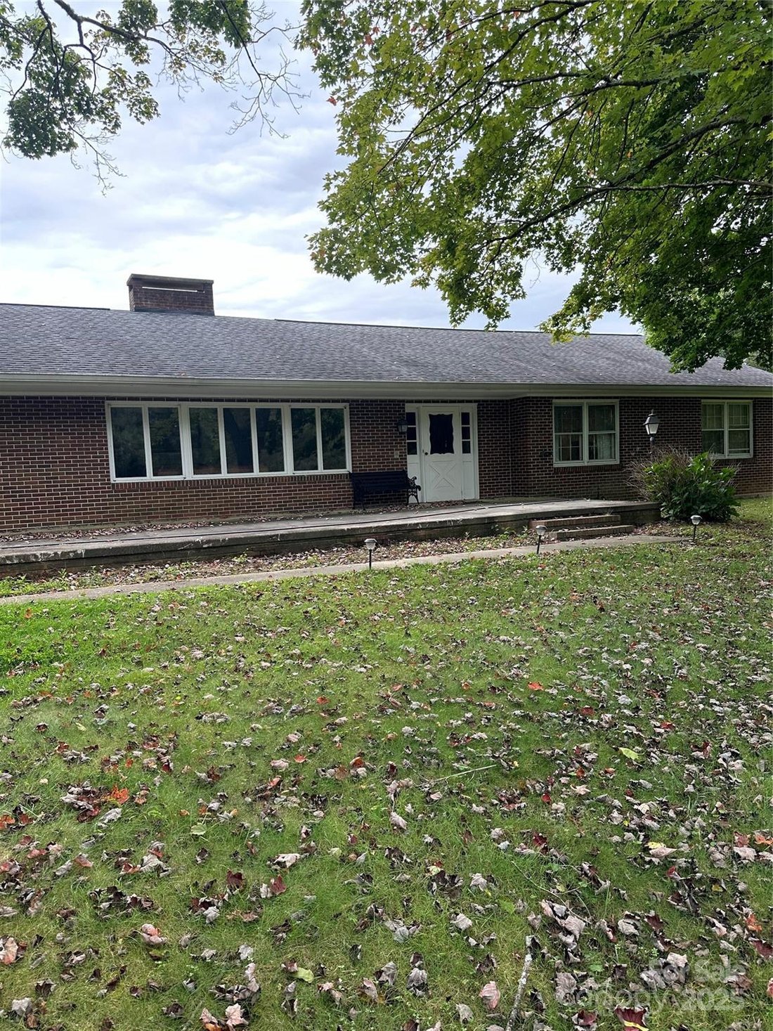 House in Hendersonville, North Carolina, United States 2 - 14721546