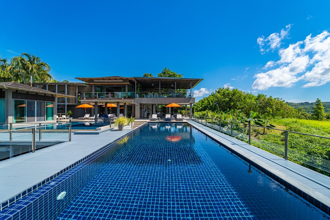 Villa en Choeng Thale, Provincia de Phuket, Tailandia 1 - 15293976