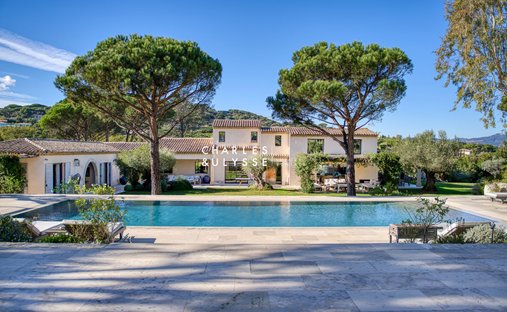 Villa in Saint-Tropez, Provence-Alpes-Côte d'Azur, France 1