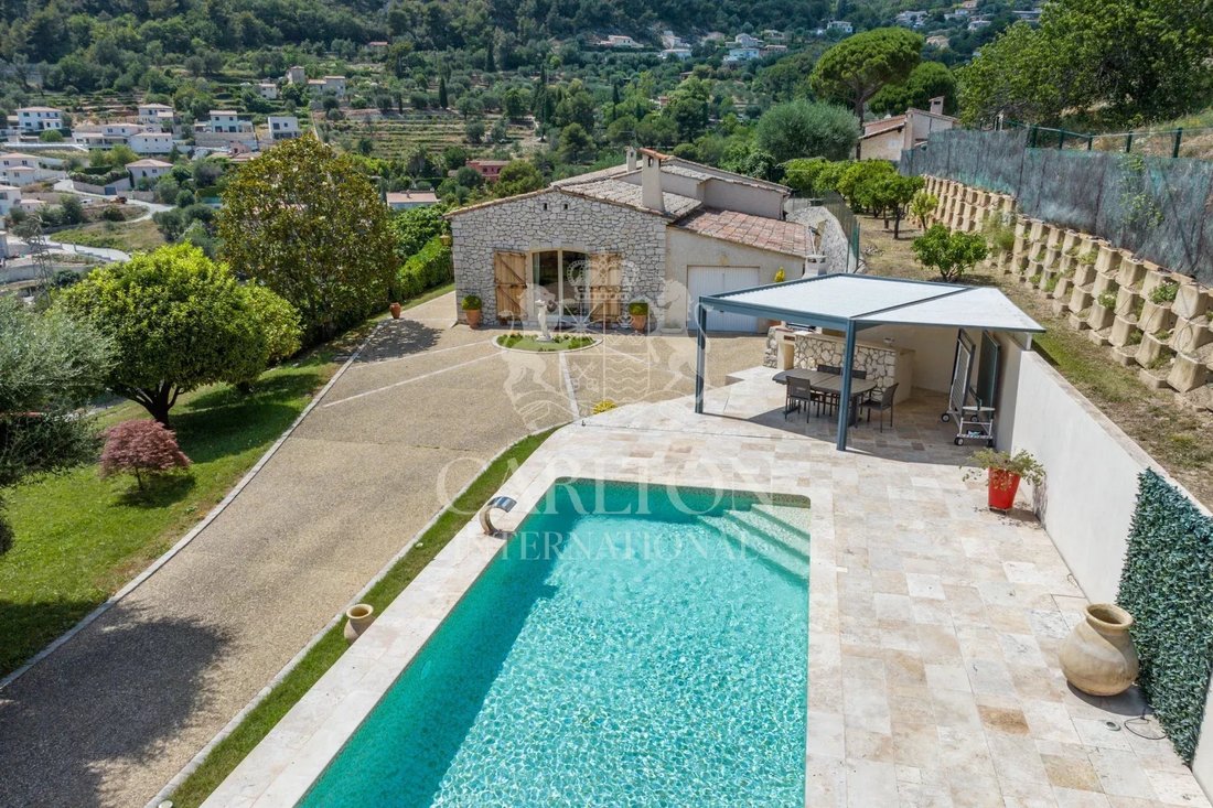 Villa in Nice, Provence-Alpes-Côte d'Azur, France 1 - 15295597