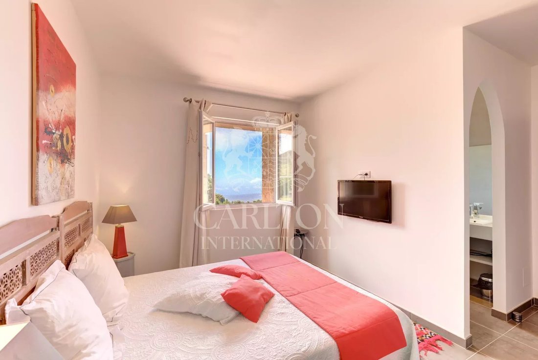 House in Tourrettes-sur-Loup, Provence-Alpes-Côte d'Azur, France 5 - 12157193