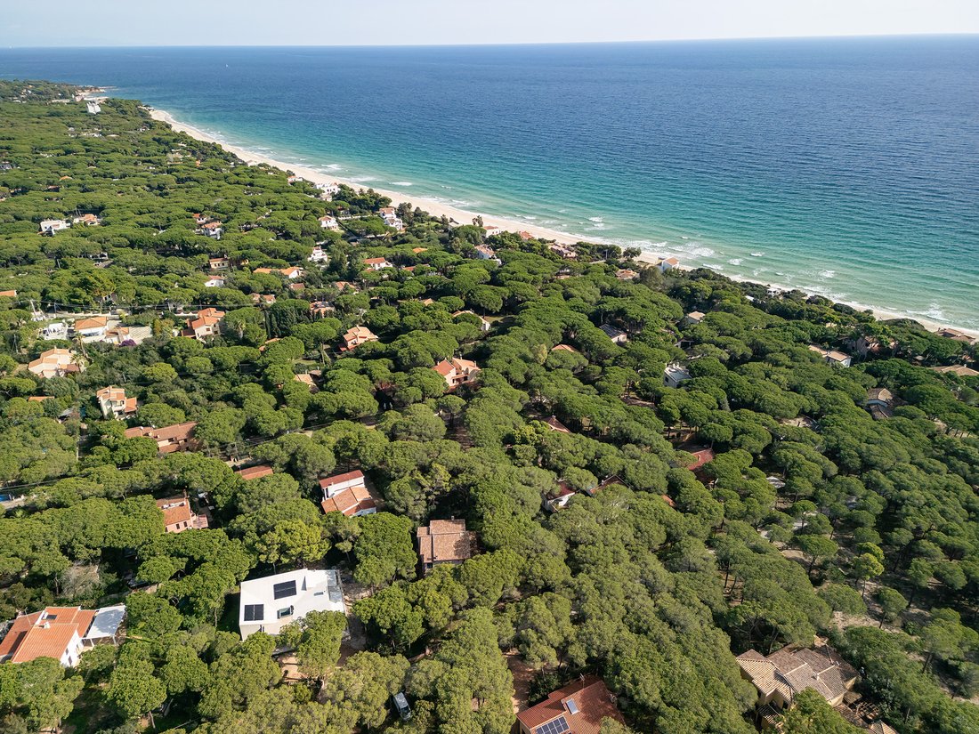 Villa in Pula, Sardinia, Italy 1 - 14990640
