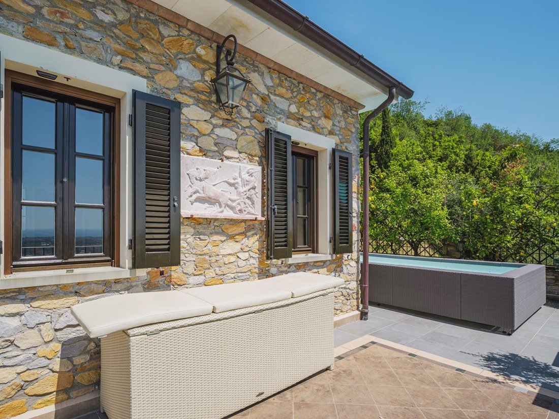 Villa in Seravezza, Tuscany, Italy 3 - 15295924