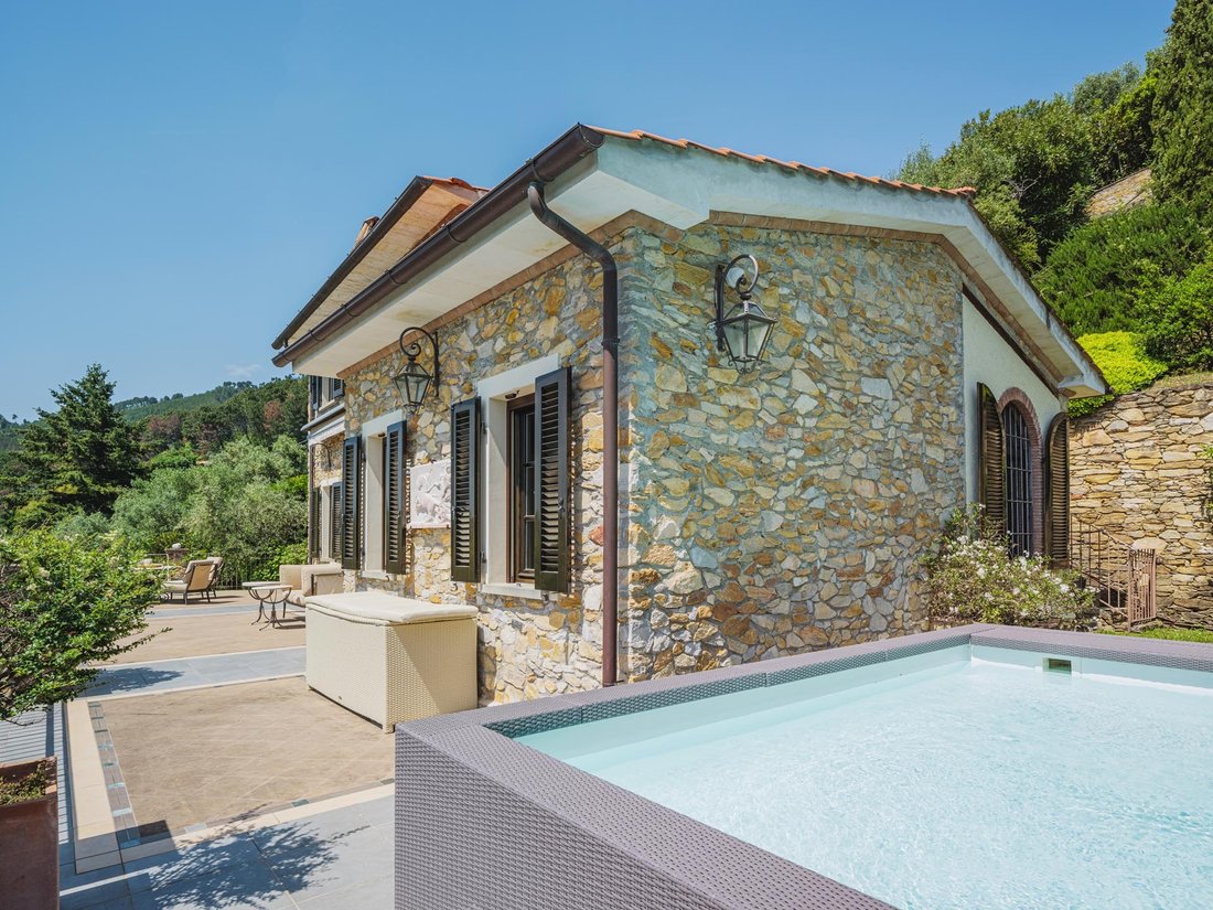 Villa in Seravezza, Tuscany, Italy 4 - 15295924