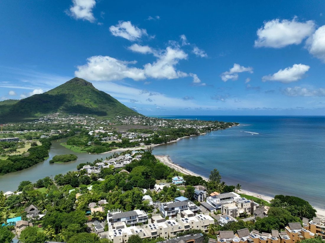 Apartment in Tamarin, Rivière Noire District, Mauritius 3 - 15296017