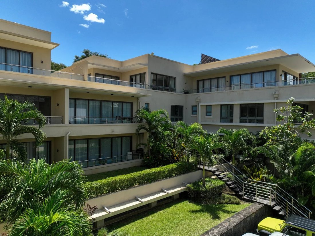 Apartment in Tamarin, Rivière Noire District, Mauritius 1 - 15296017