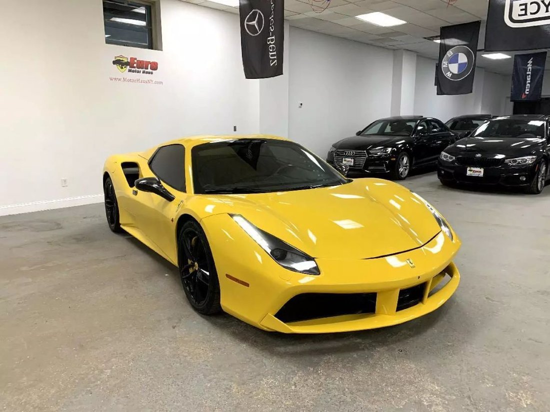 Cabriolet in Great Neck, NY, United States 4 - 14138330
