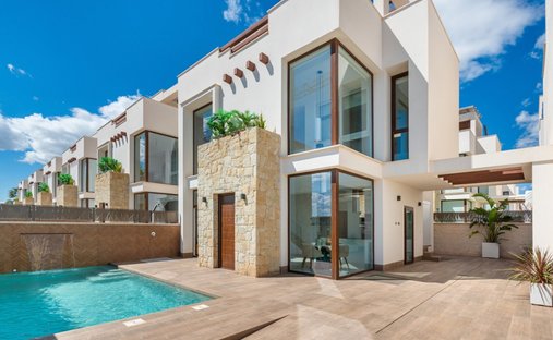 Apartment in Los Montesinos, Valencian Community, Spain 1