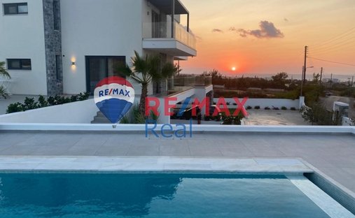 Villa in Community of Chersonisos, Chersonisos, Greece 1