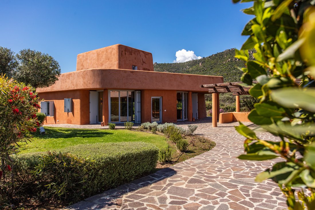 Villa in Sardinia, Italy 5 - 15298542