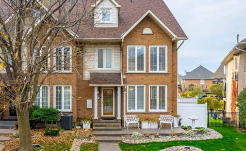 House in Hamilton, Ontario, Canada 1