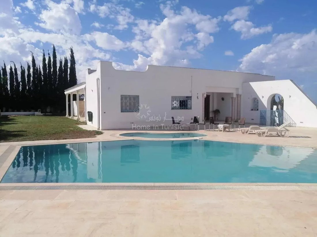 Villa in Hammam Sousse, Sousse, Tunisia 1 - 12145162