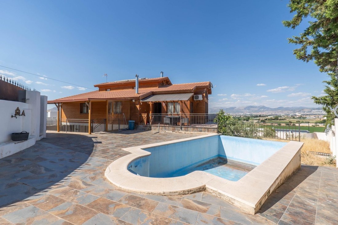 Villa in Churriana de la Vega, Andalusia, Spain 2 - 15298809