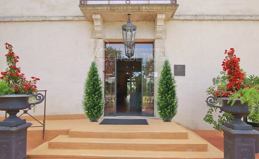 Castle for Sale in Moissac, Occitanie, France