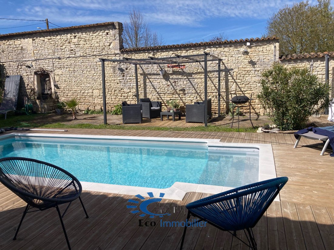House in Verines, Nouvelle-Aquitaine, France 1 - 13775864