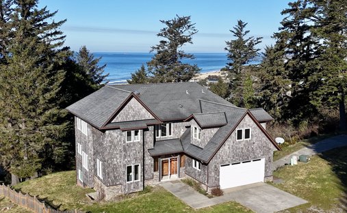 House in Gold Beach, Oregon, United States 1