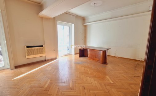 Apartment in Sunoikia Kolonakiou, 1st District of Athens, Athens 1