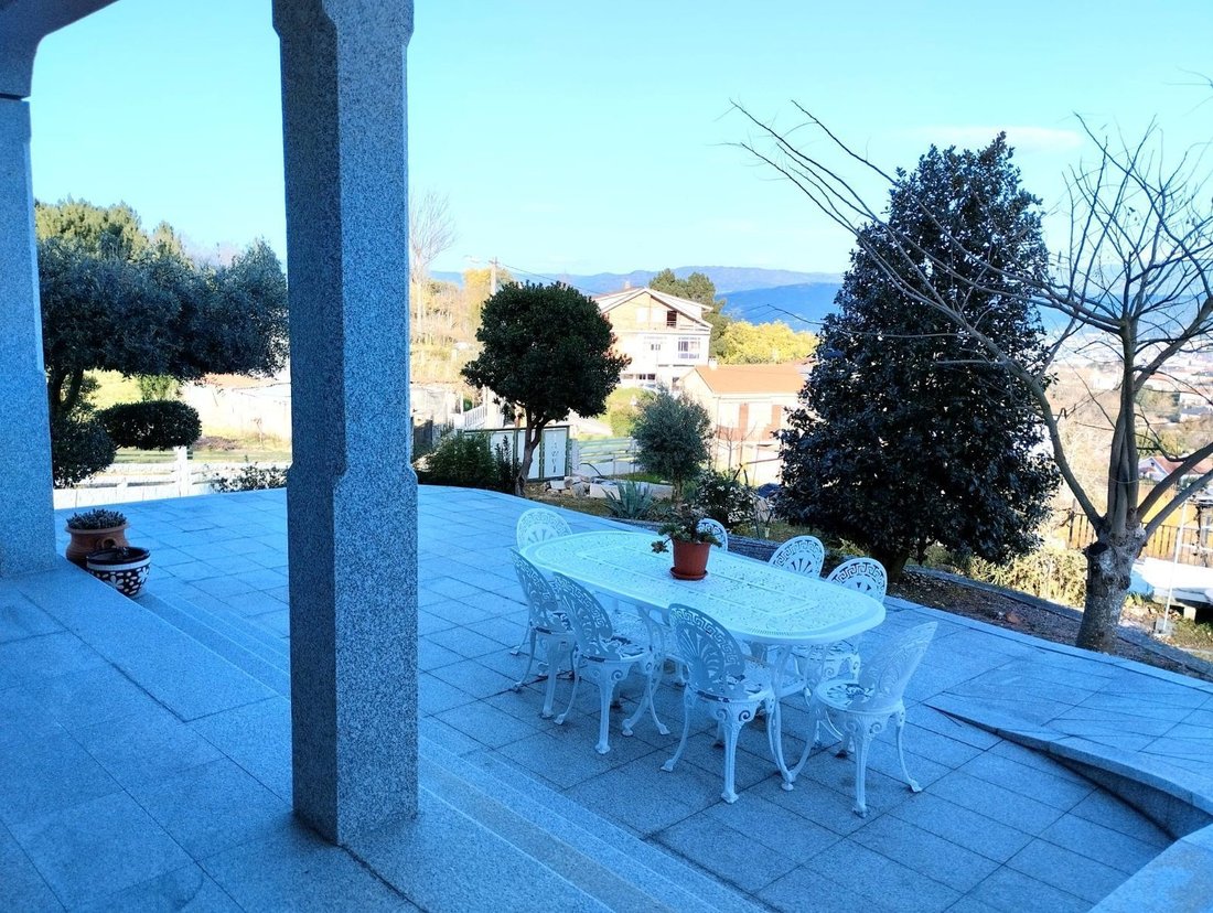 Villa in Pinor, Barbadas, Spain 2 - 15298659