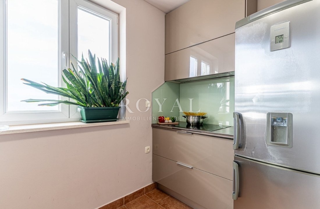 Apartment in Mjesni odbor Zamet, Grad Rijeka, Primorje-Gorski Kotar County 5 - 15298779