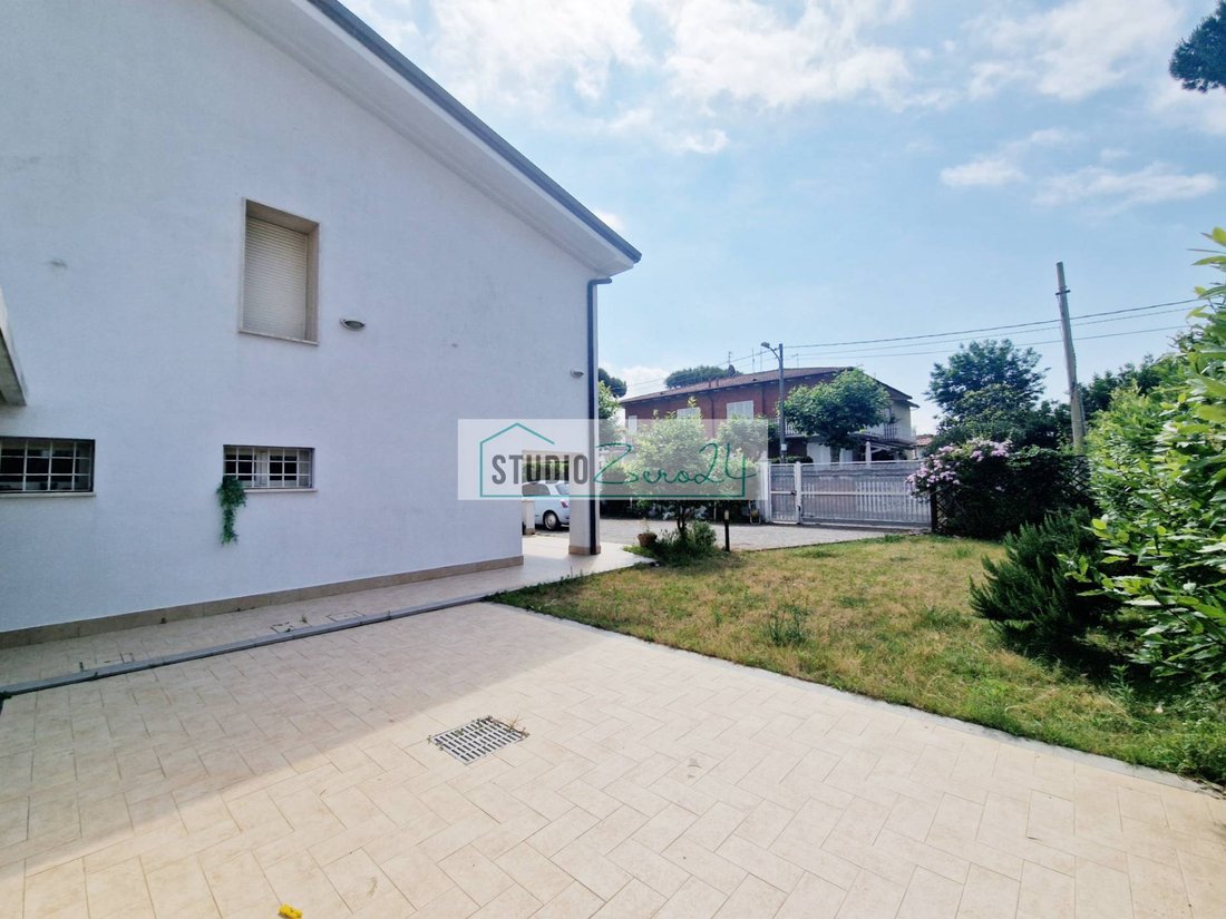 House in Lido di Camaiore, Camaiore, Tuscany 5 - 15299348