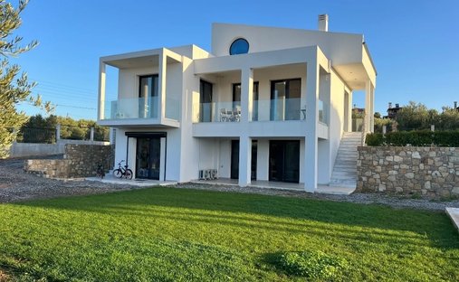 Villa in Nea Propontida, Macedonia and Thrace, Greece 1