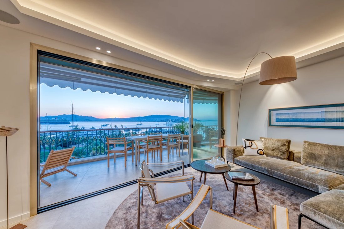 Apartment in Cannes, Provence-Alpes-Côte d'Azur, France 2 - 15297283