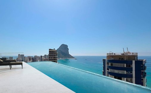 Penthouse in Calp / Calpe, Valencian Community, Spain 1