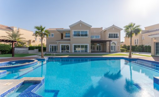 Villa in Dubai, Dubai, United Arab Emirates 1