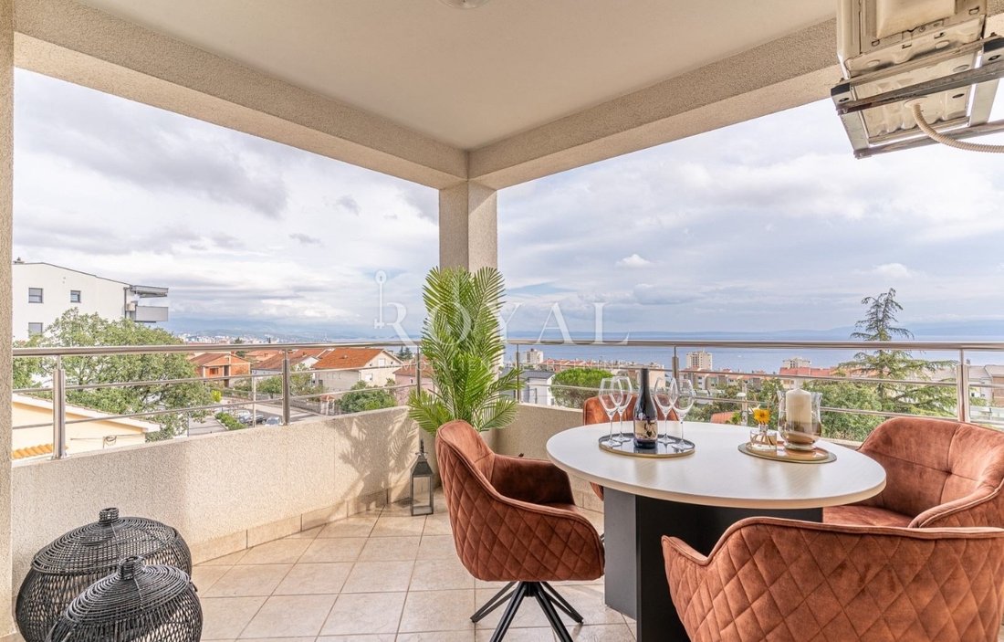 Apartment in Mjesni odbor Zamet, Grad Rijeka, Primorje-Gorski Kotar County 4 - 15298779